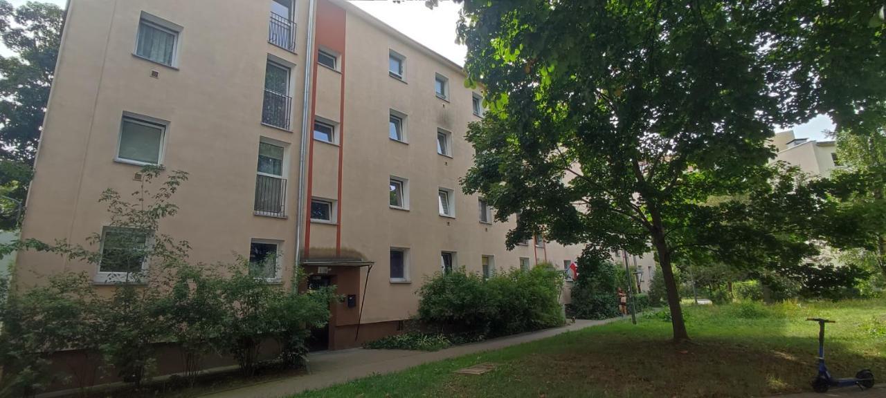 Warszawa Wola Pokoje Hostel Exterior photo