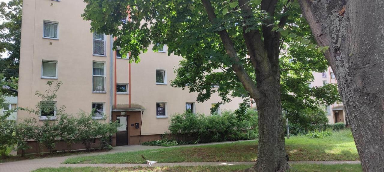 Warszawa Wola Pokoje Hostel Exterior photo